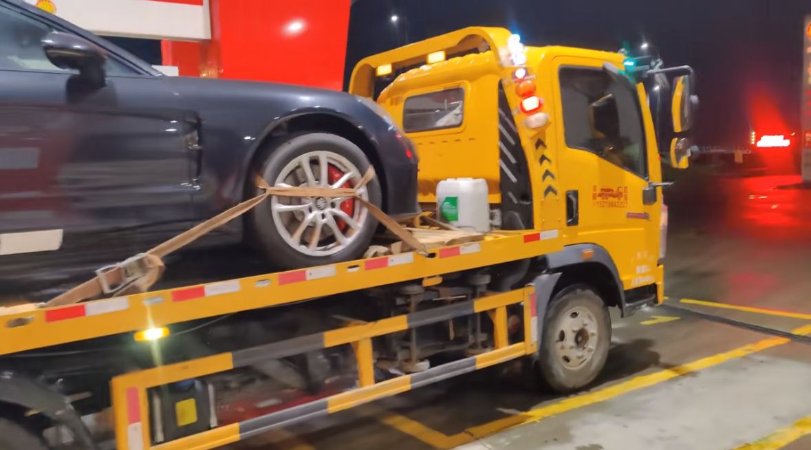 汉沽行车途中遇到突发状况该如何呼叫道路救援？